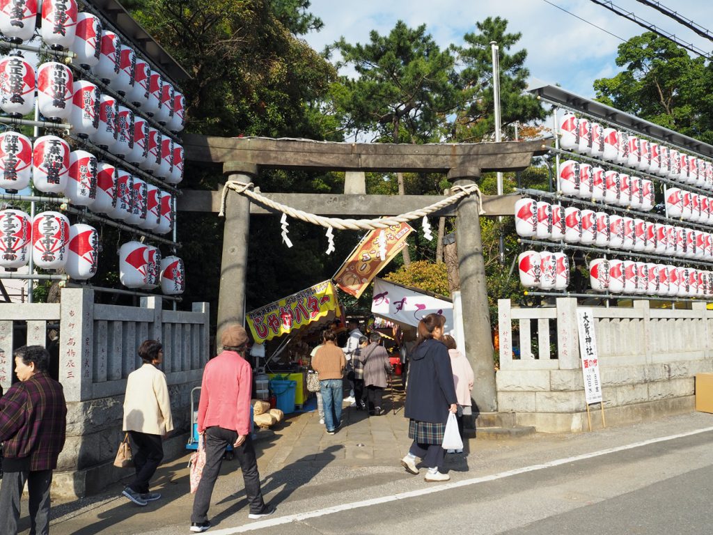 画像　花畑大鷲神社の入口